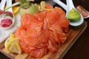 Блюда из сырой рыбы (сугудай, сашими, строганина): рецепты и правила подачи Тартар из тунца с сальсой из манго